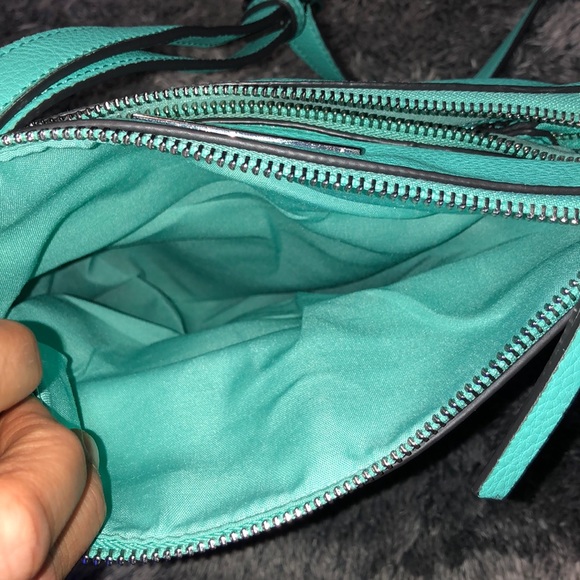 LIZ CLAIBORNE Baby Blue Leather Crossbody Bag - Picture 9 of 9